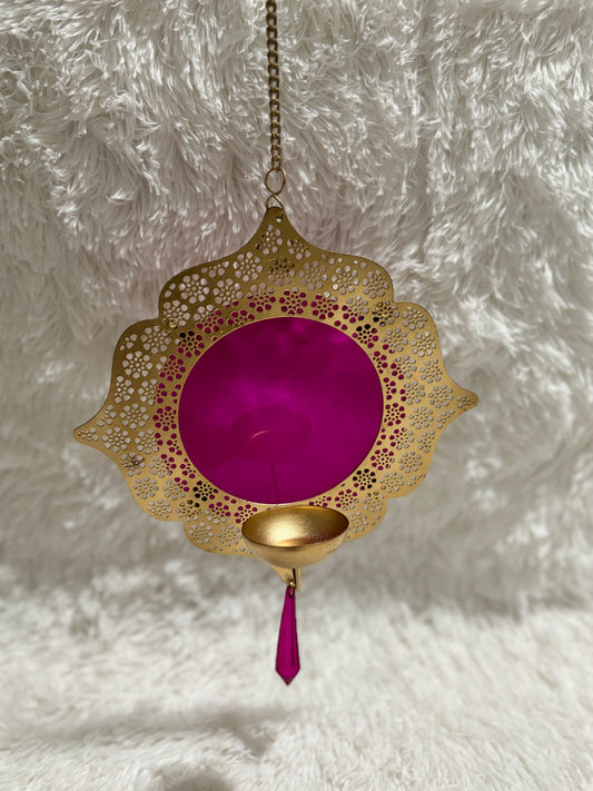 Elegant Hanging Tealight Holder with Ornate Design